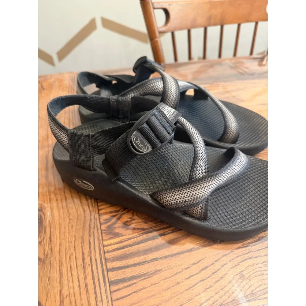 Chaco Z1 Classic Sandal Mens Size 10 Black Grey Strappy Hiking Sport Shoes